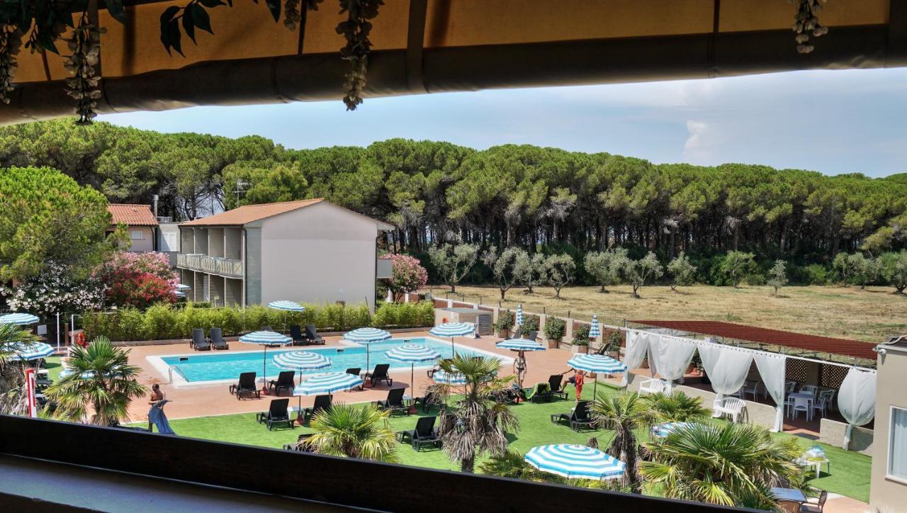 Oleandri Suite Hotel Vada Εξωτερικό φωτογραφία