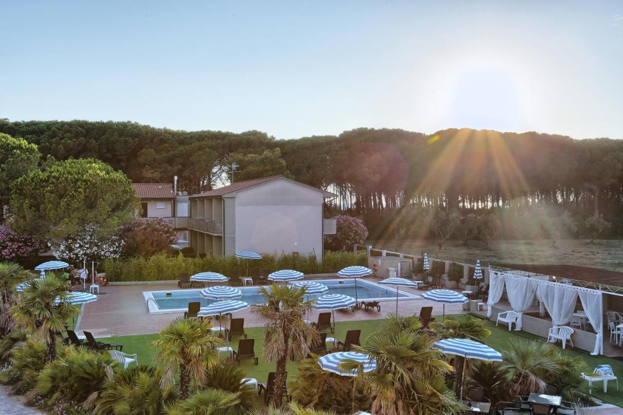 Oleandri Suite Hotel Vada Εξωτερικό φωτογραφία