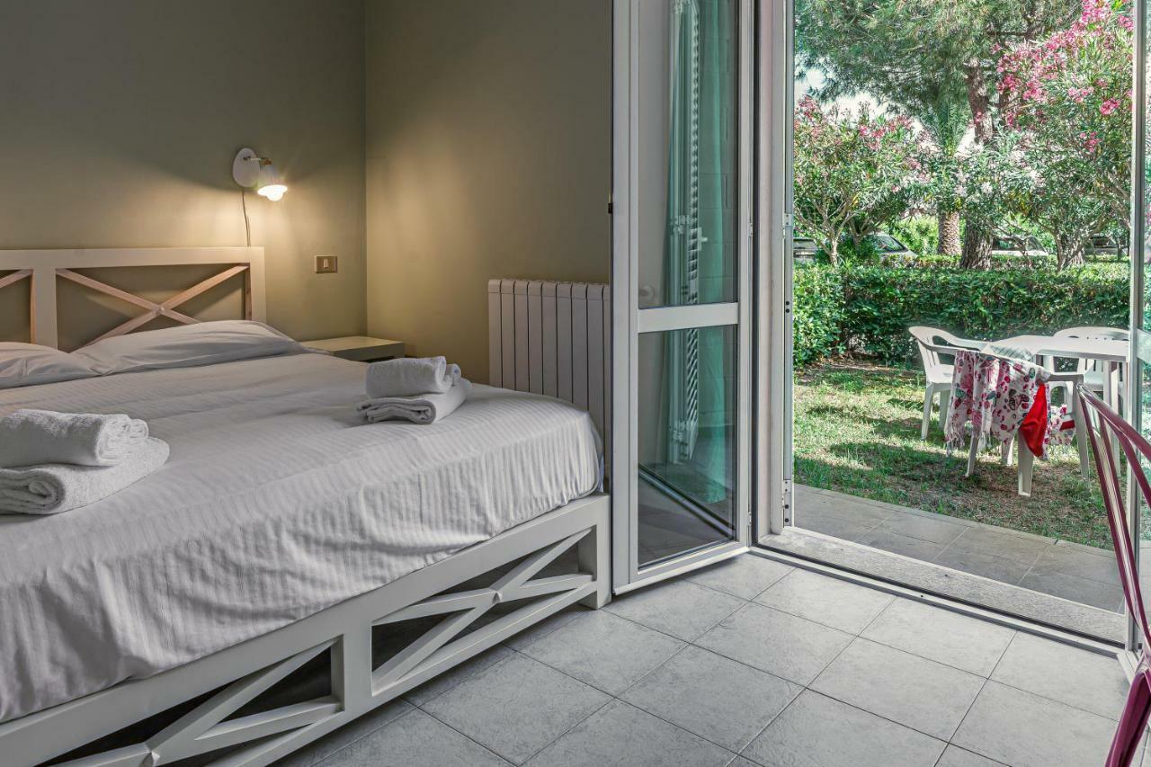 Oleandri Suite Hotel Vada Εξωτερικό φωτογραφία
